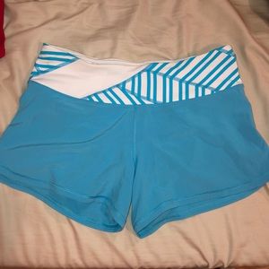 LULULEMON 🍋 shorts size 6